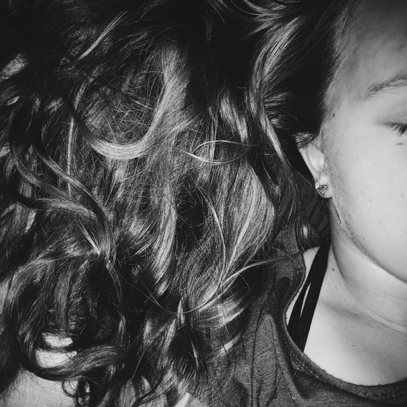 Meet your Posher, Alexis - Picture 1 of 1